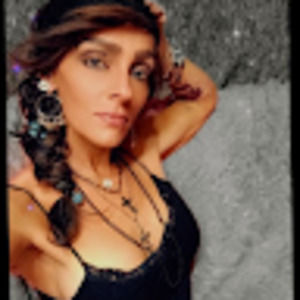 Meet your Posher, Vilia